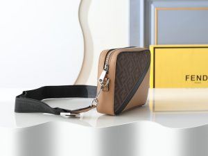 Shoulder Bag F7M0286 in Brown