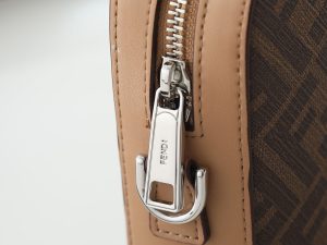 Shoulder Bag F7M0286 in Brown