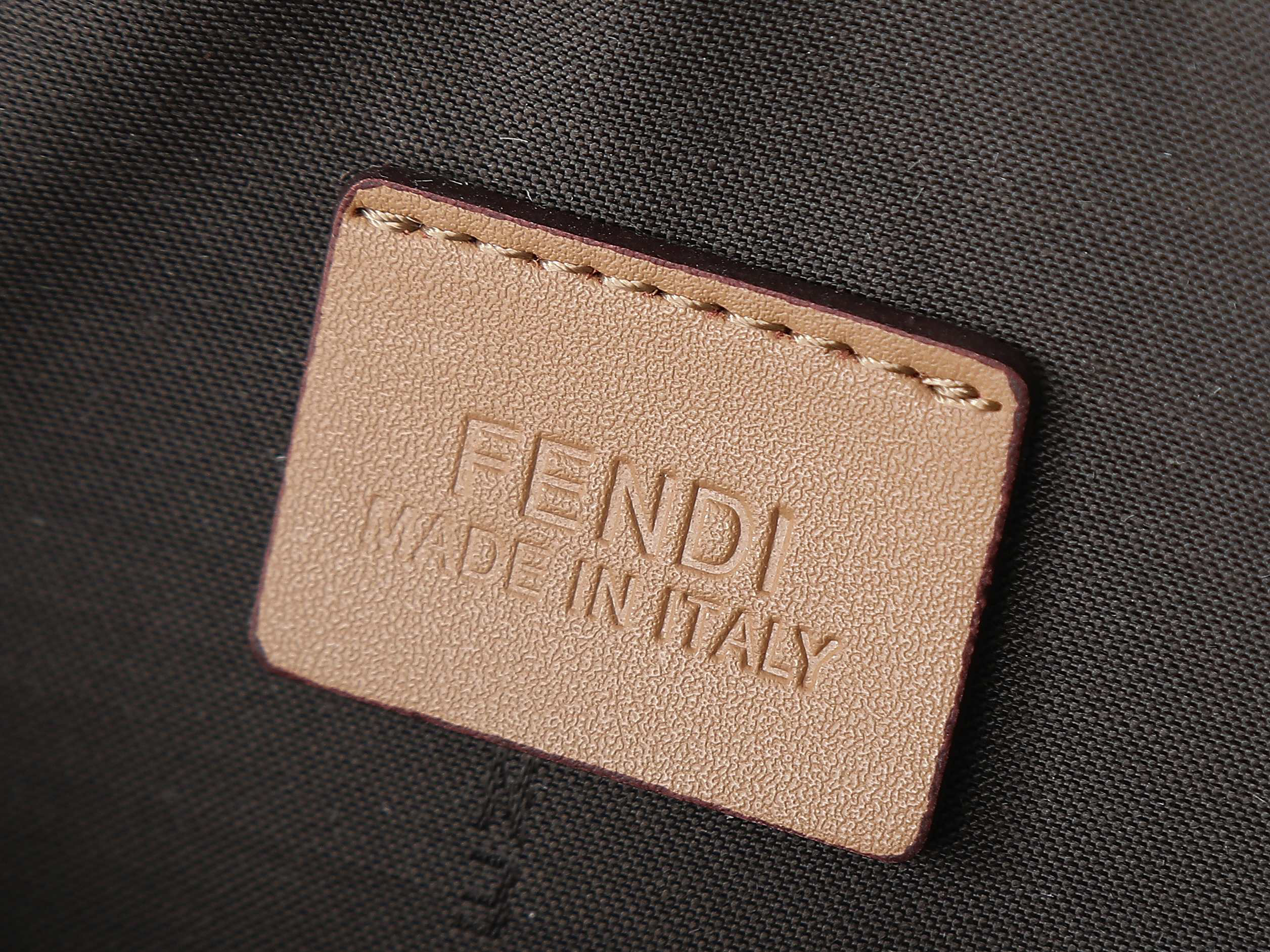 Shoulder Bag F7M0286 in Brown