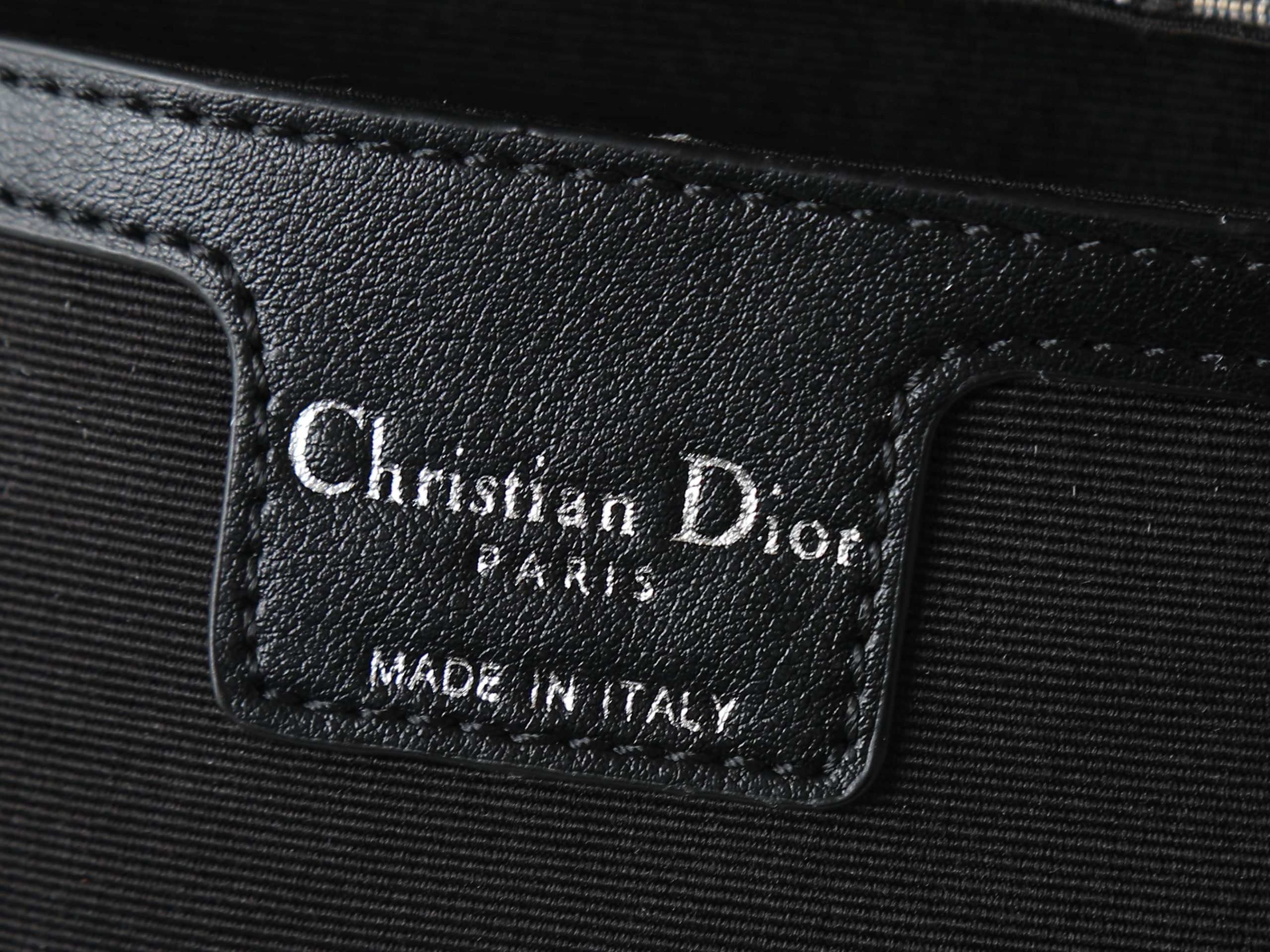 Shoulder Bag in Black