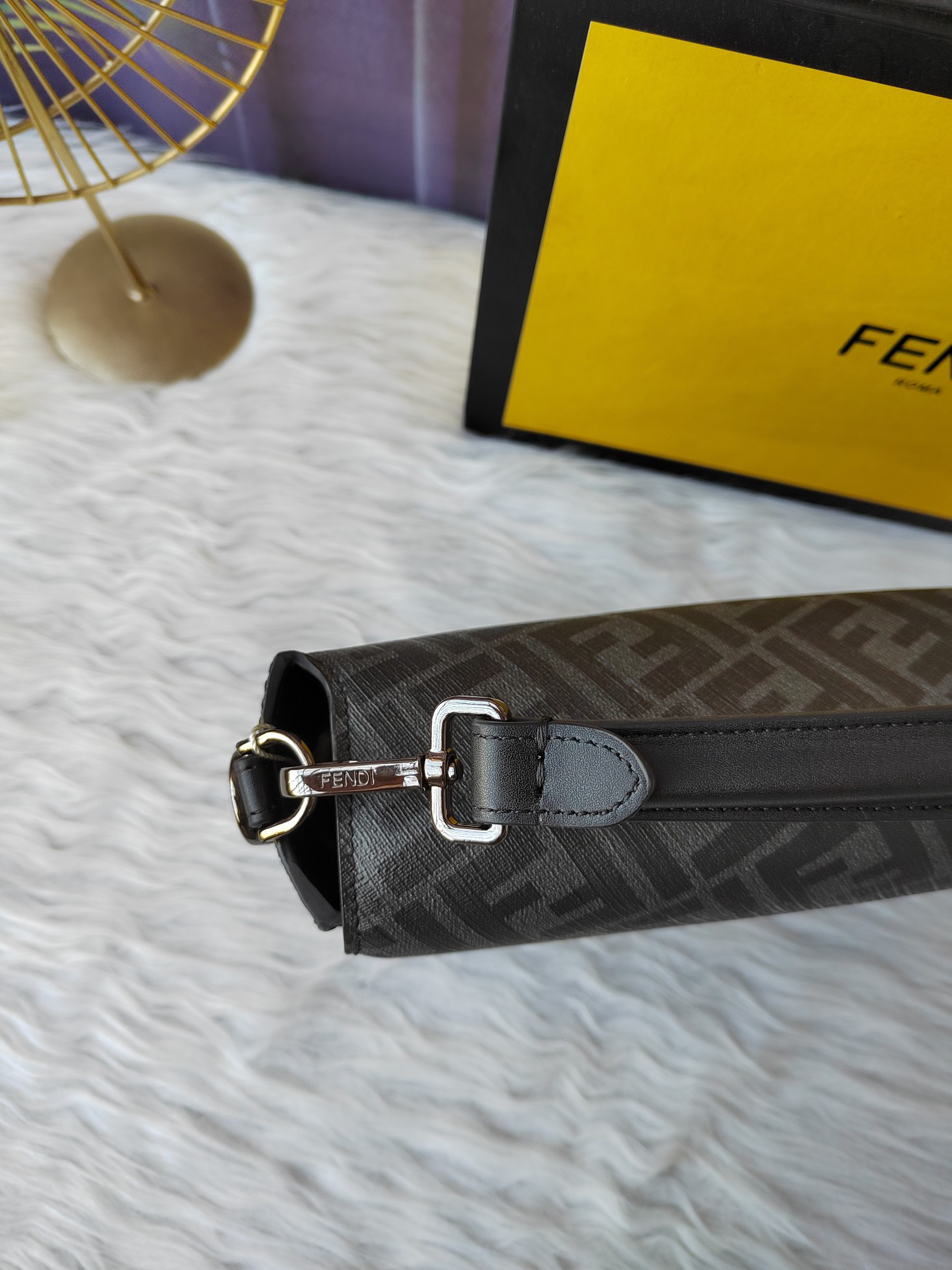 Fendi Shoulder Bag F7VA572 in Black