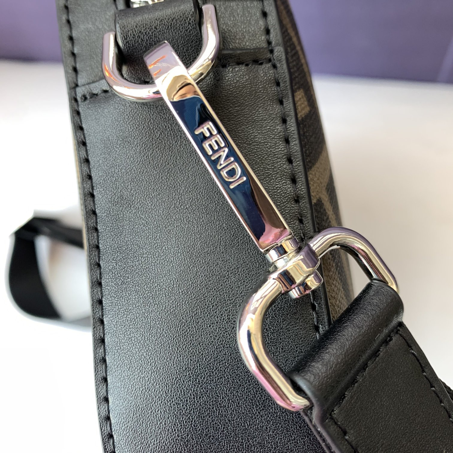 Shoulder Bag F7M0286 in Brown