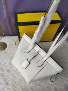 Bucket Bag 8BS083 in White