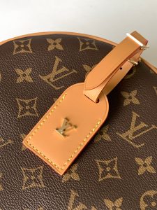 Louis Vuitton Shoulder Bag