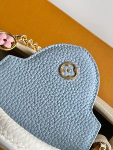 Louis Vuitton Handbag M25339