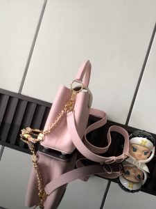 Louis Vuitton Handbag M23951