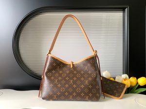 Louis Vuitton Handbag M46203