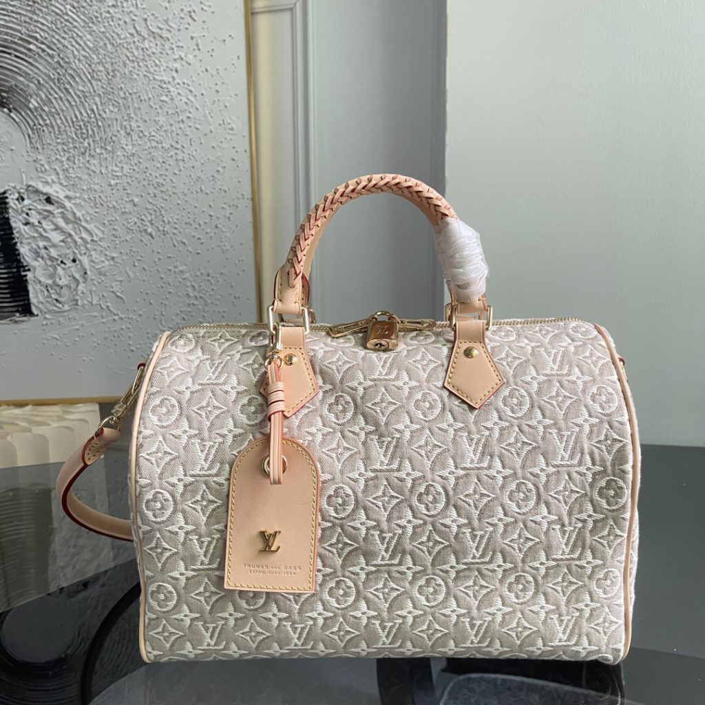 Louis Vuitton Handbag M28479