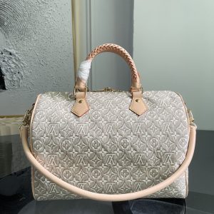 Louis Vuitton Handbag M28479
