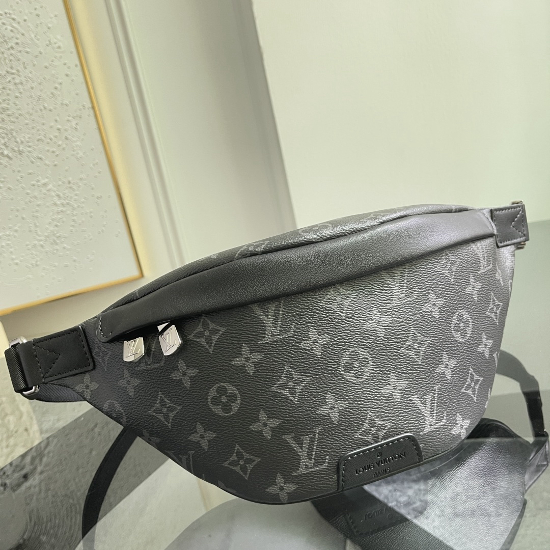Louis Vuitton Waist Bag M46035