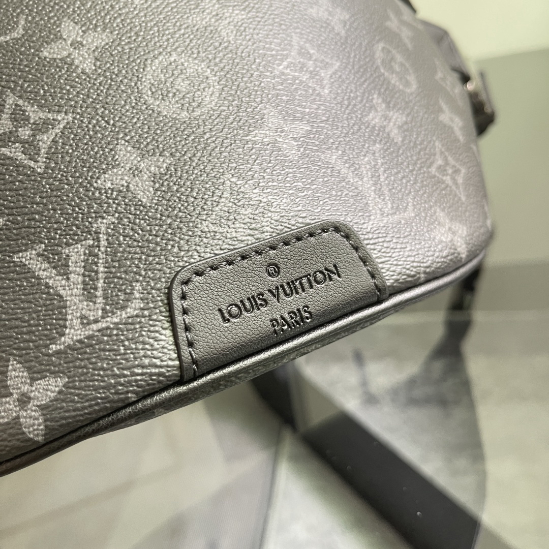 Louis Vuitton Waist Bag M46035