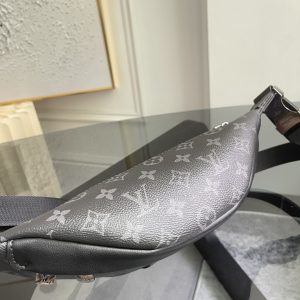 Louis Vuitton Waist Bag M46035