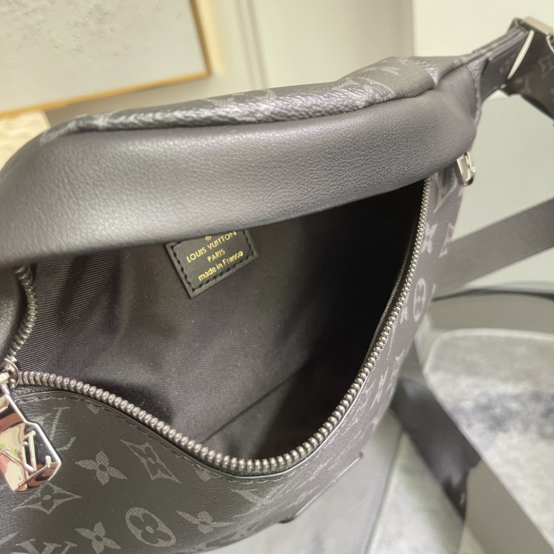 Louis Vuitton Waist Bag M46035
