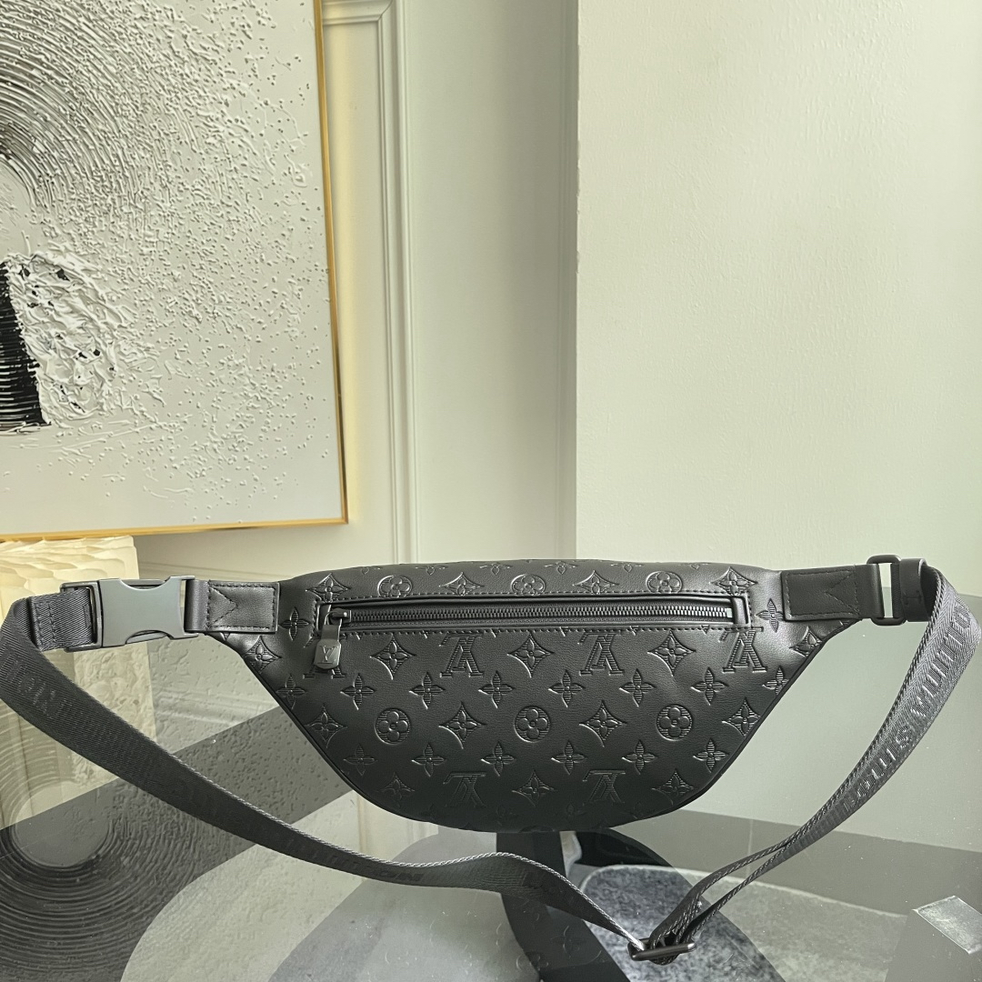 Louis Vuitton Waist Bag M46036
