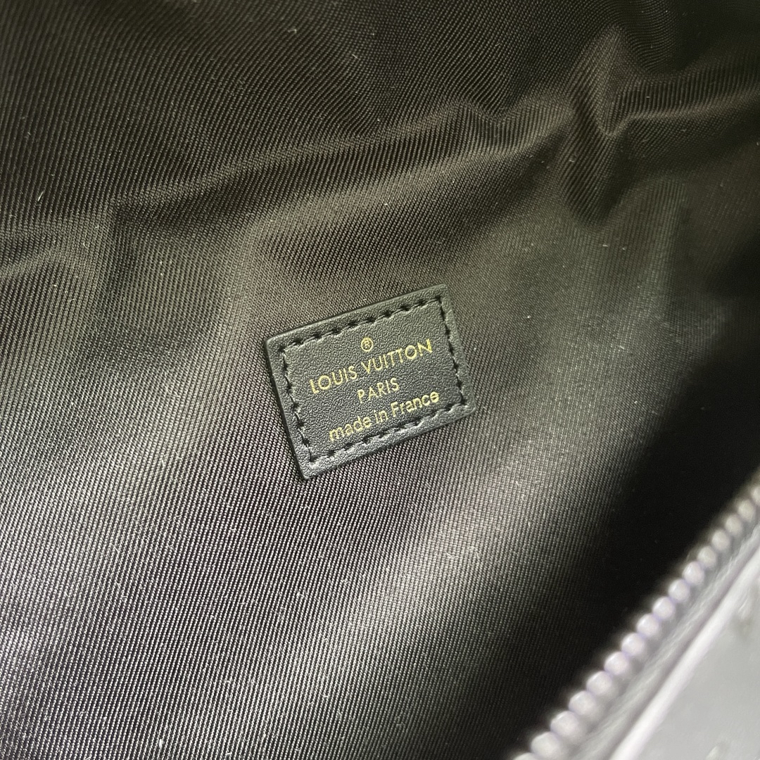 Louis Vuitton Waist Bag M46036