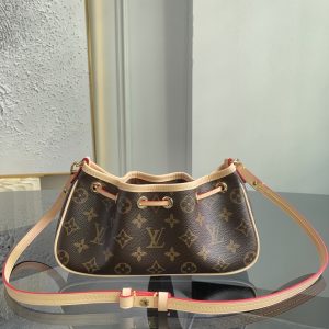 Louis Vuitton Shoulder Bag