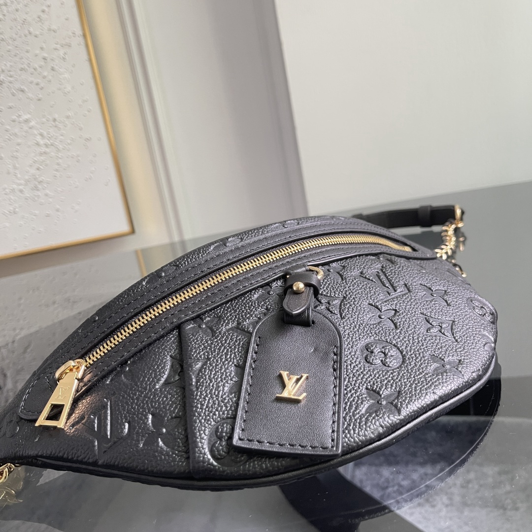 Louis Vuitton Waist Bag M14353