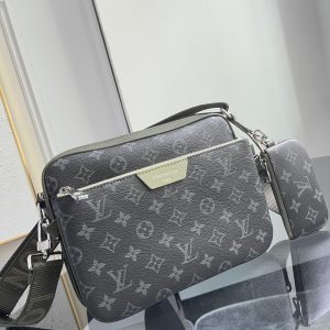 Louis Vuitton Messenger Bag M2862