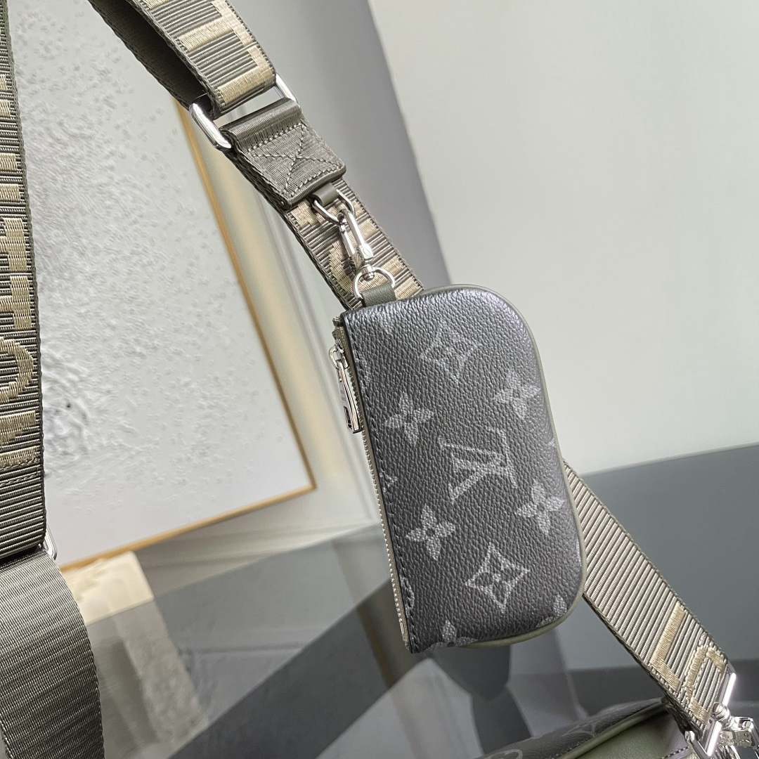 Louis Vuitton Messenger Bag M2862
