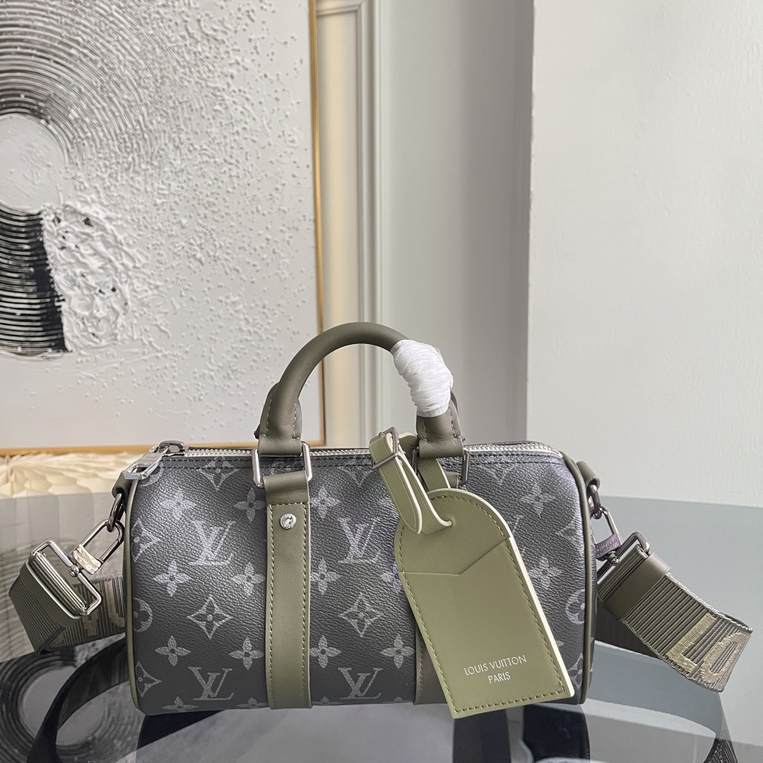 Louis Vuitton Handbag M2863