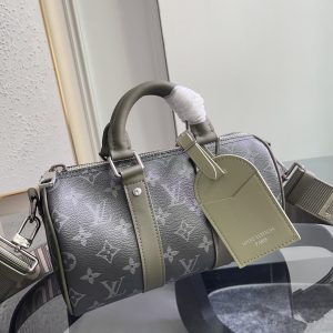 Louis Vuitton Handbag M2863