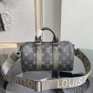 Louis Vuitton Handbag M2863