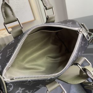 Louis Vuitton Handbag M2863