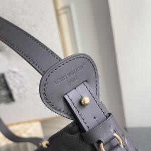Louis Vuitton Bucket Bag M29090 in Black
