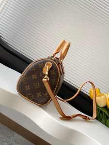 Louis Vuitton Handbag M81086
