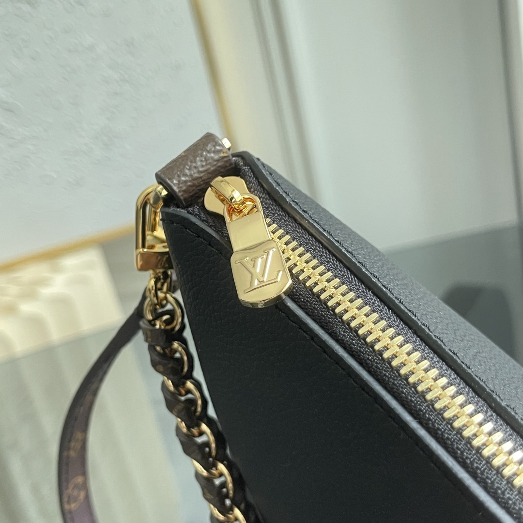 Handbag in Black