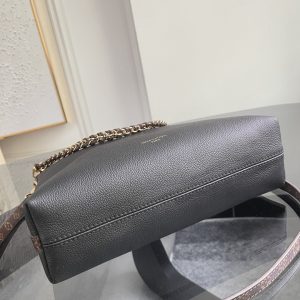 Louis Vuitton Handbag M29195 in Black