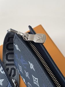 Louis Vuitton Handbag M28818
