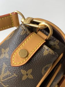 Louis Vuitton Handbag P600