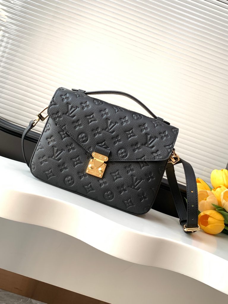 Louis Vuitton Pochette Metis Backpack M44881 in Black