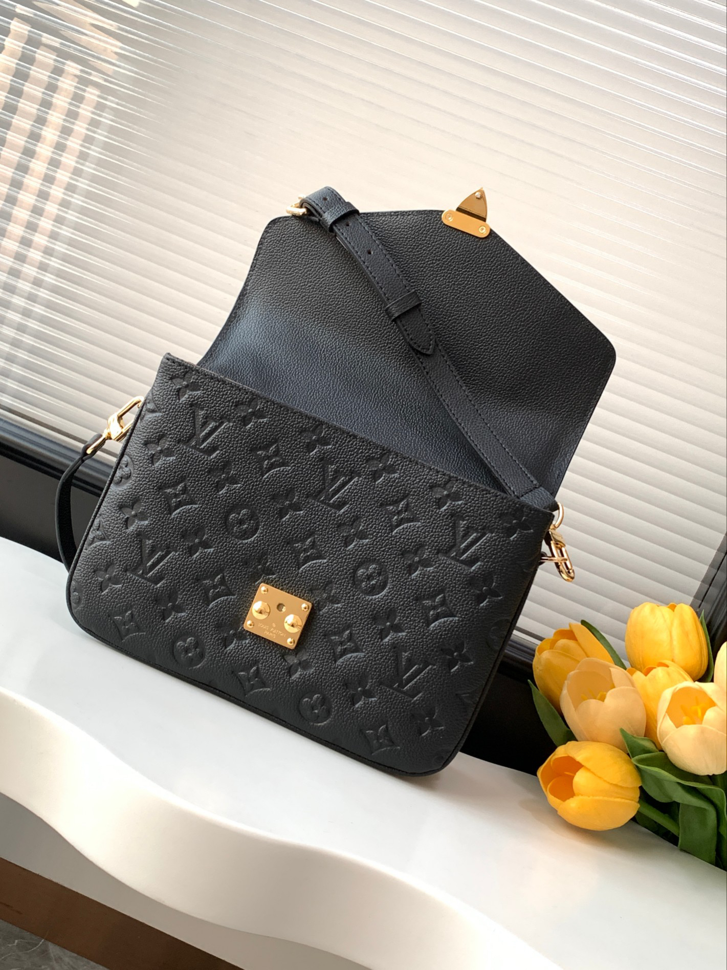 Louis Vuitton Pochette Metis Backpack M44881 in Black
