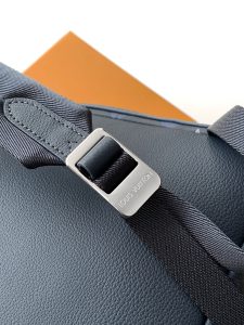 Louis Vuitton Backpack M28575