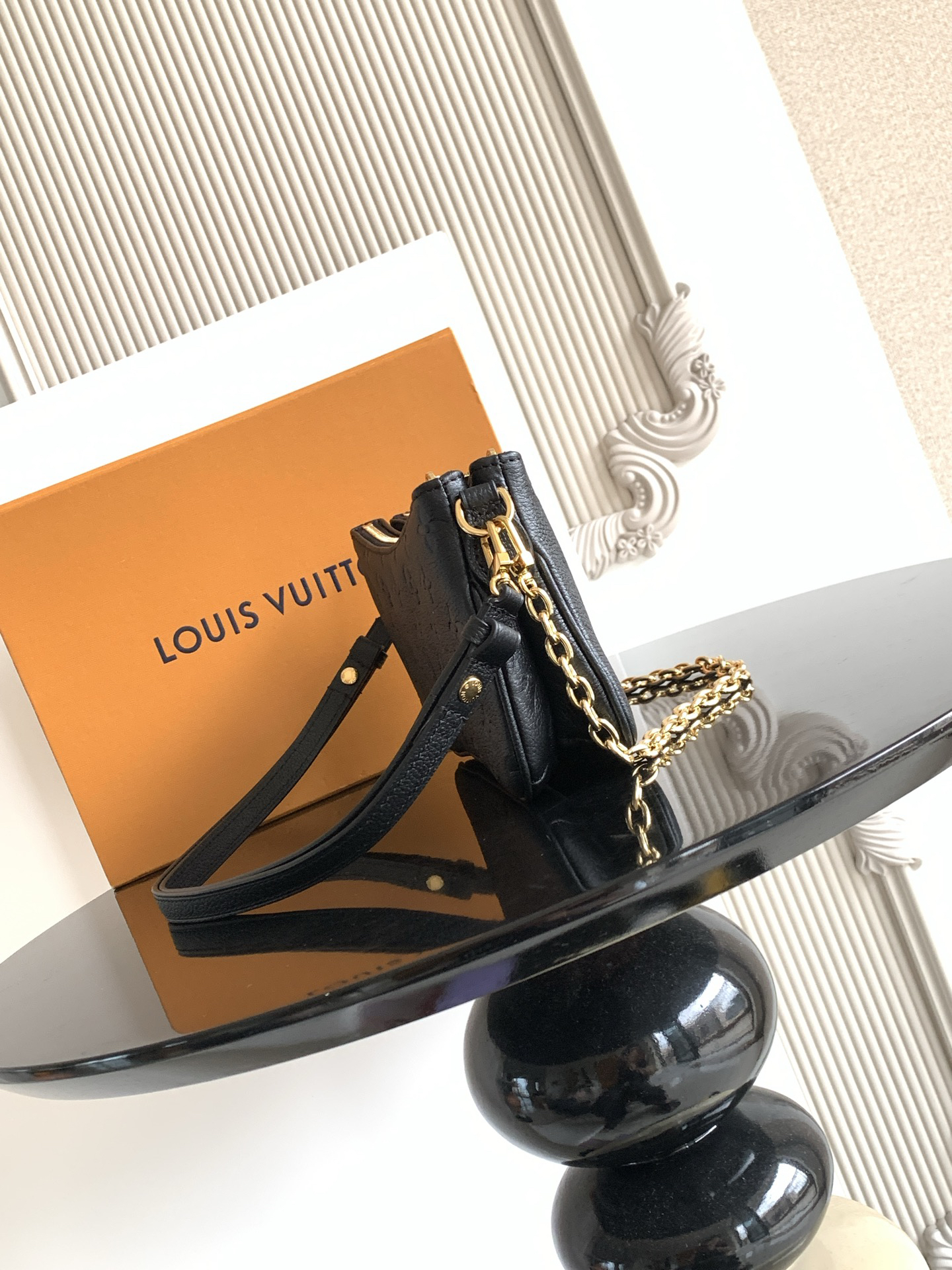 Louis Vuitton Handbag P580