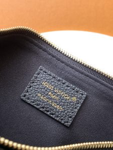 Louis Vuitton Handbag P580