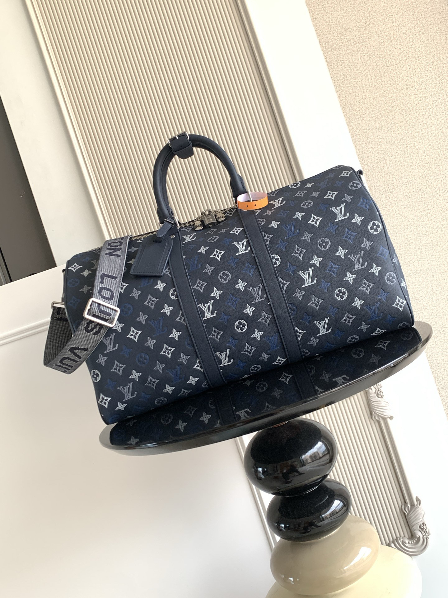 Louis Vuitton Handbag M28836