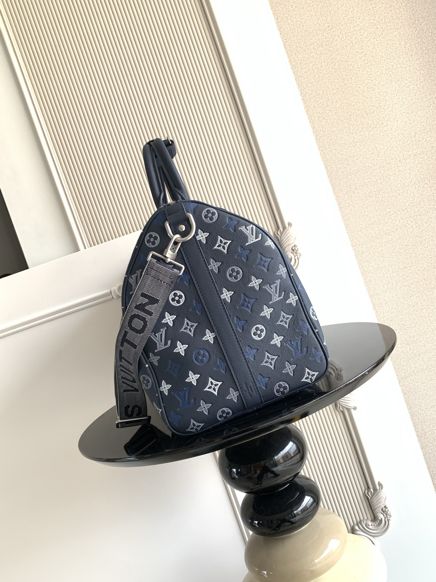 Louis Vuitton Handbag M28836