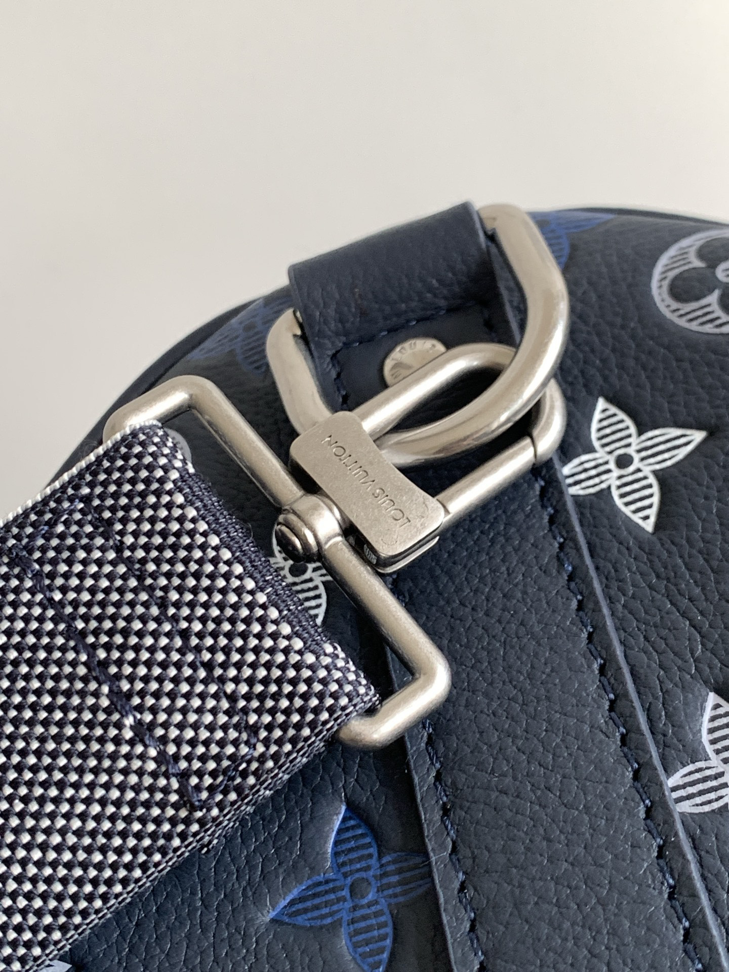 Louis Vuitton Handbag M28836