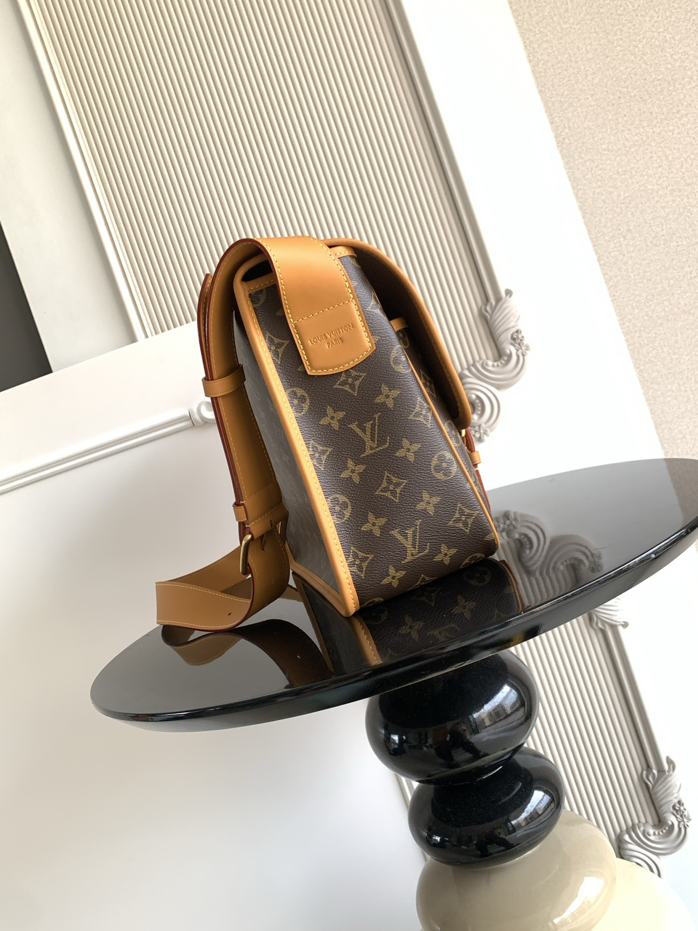 Louis Vuitton Handbag P730