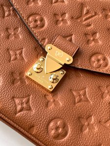 Louis Vuitton Pochette Metis Backpack M44881 in Black