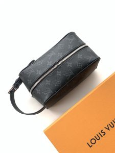 Louis Vuitton Handbag P450