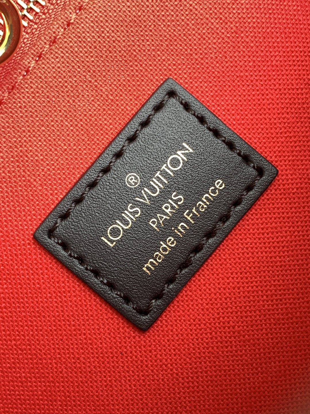 Louis Vuitton Handbag M46373