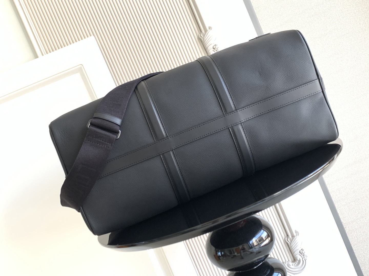 Louis Vuitton Handbag M21420