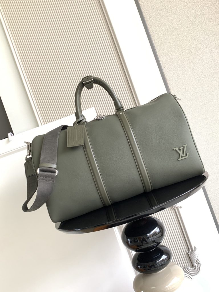 Louis Vuitton Handbag M21536