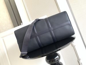 Louis Vuitton Handbag M11693
