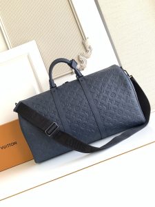 Louis Vuitton Handbag M14840