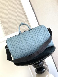 Louis Vuitton Handbag M14842